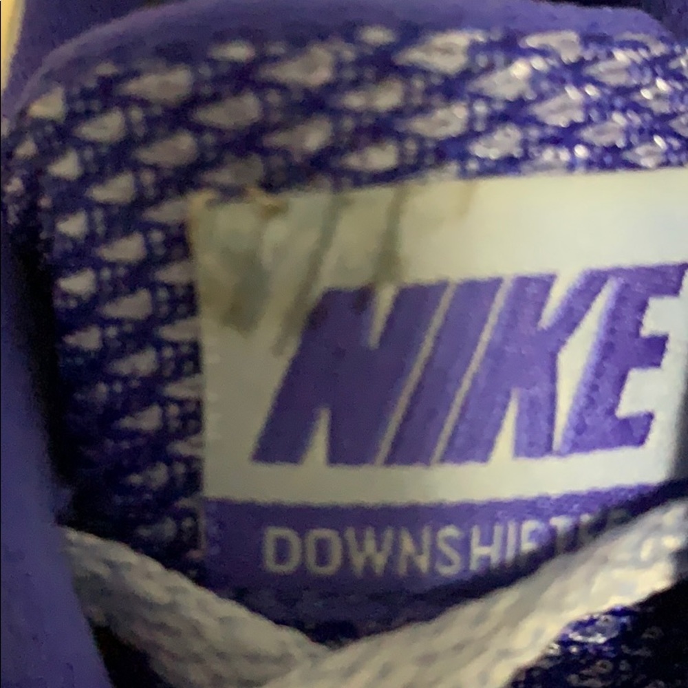 Nike downshifter 7 youth. Size 7 tennis shoes - Picture 7 of 7